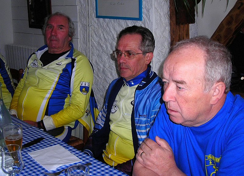 2011-04-14 21 Casse-croute a Penthievre.JPG